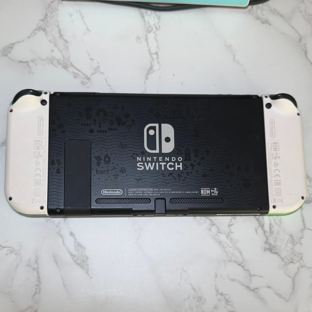 Nintendo Switch Console Animal Crossing Edition - Picture 5 of 15